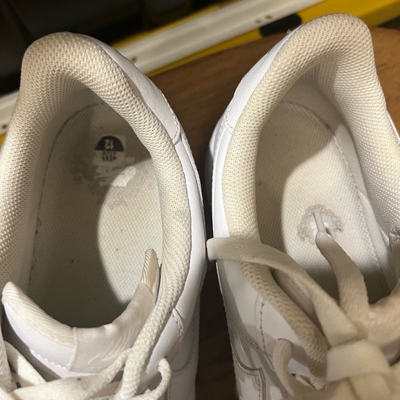 NIKE AIR FORCE 1 LOW MEN'S CASUAL SHOES - Picture 4 of 6